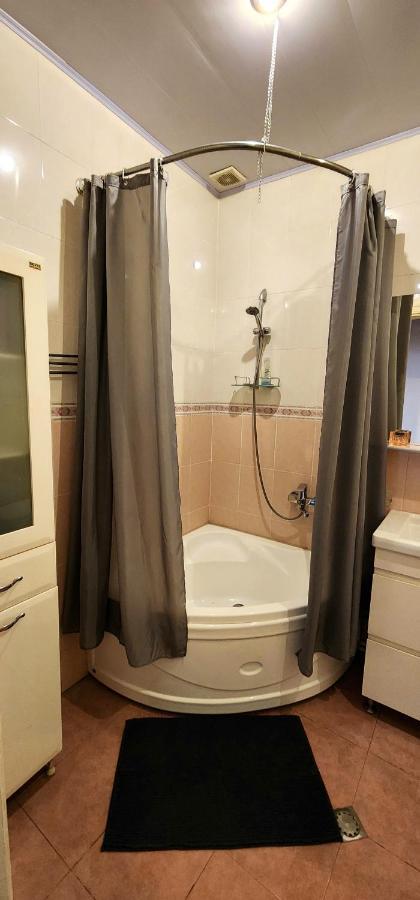 10 Baratashvili St Tbilisi Ngoại thất bức ảnh