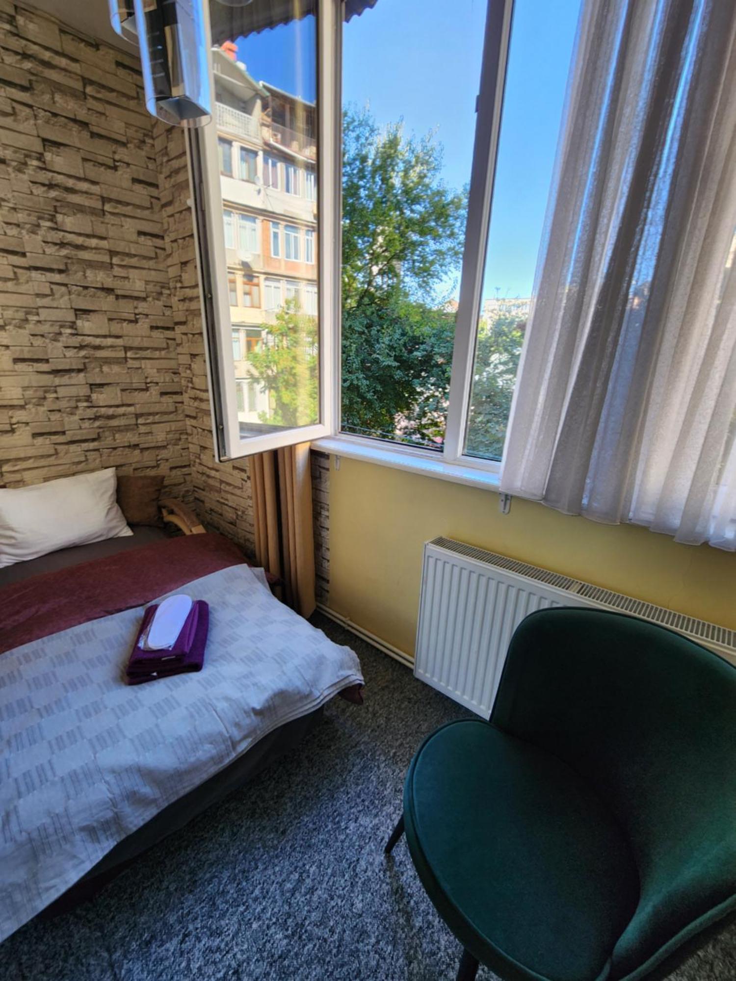 10 Baratashvili St Tbilisi Ngoại thất bức ảnh