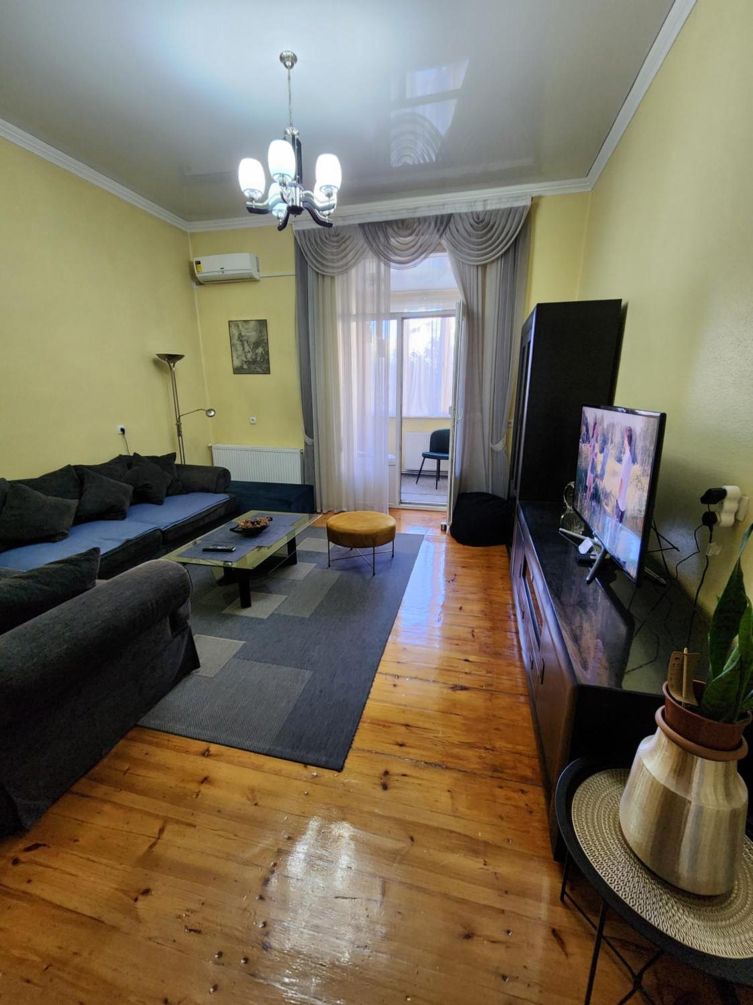 10 Baratashvili St Tbilisi Ngoại thất bức ảnh